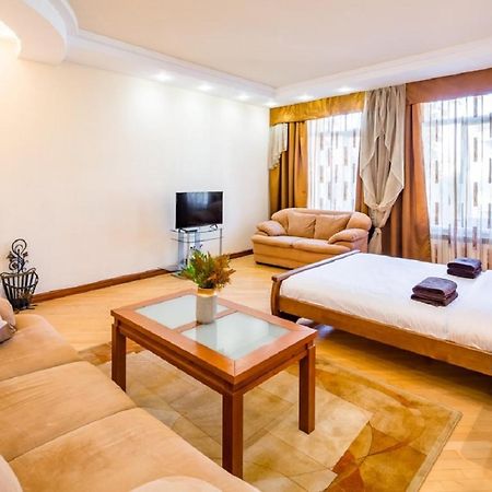 Alfa Apartments Ivana Franka Лвив Екстериор снимка