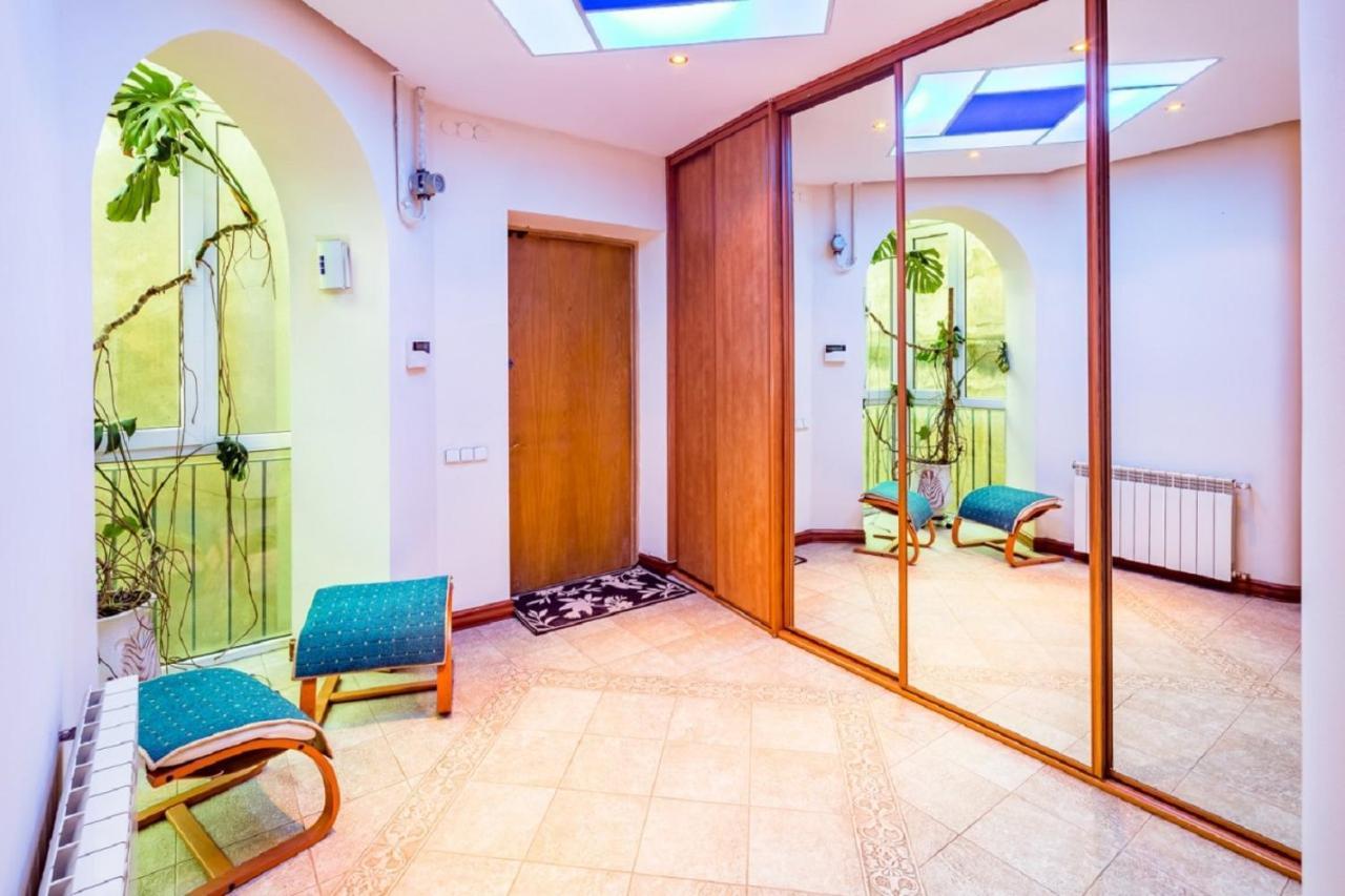 Alfa Apartments Ivana Franka Лвив Екстериор снимка