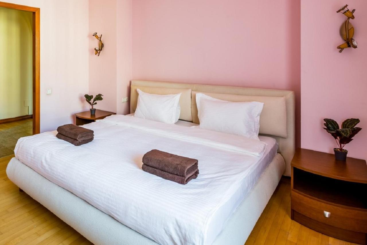 Alfa Apartments Ivana Franka Лвив Екстериор снимка