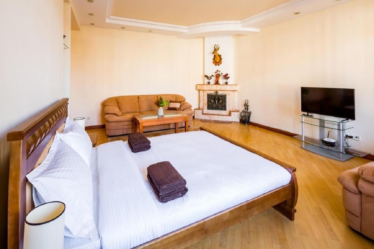Alfa Apartments Ivana Franka Лвив Екстериор снимка